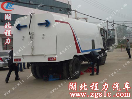正宗國(guó)四東風(fēng)天錦掃路車