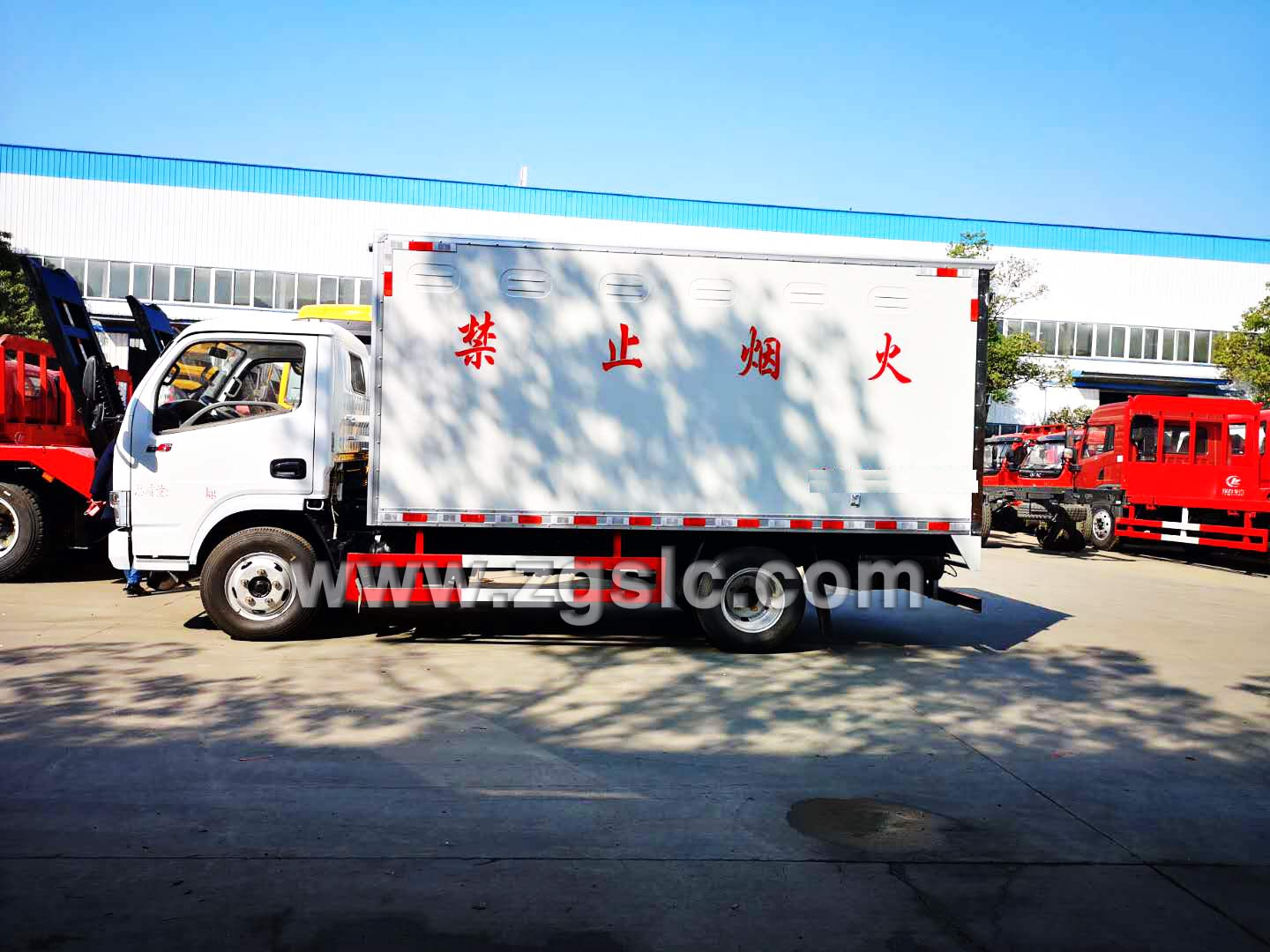 東風(fēng)小多利卡爆破器材運(yùn)輸車（國五）