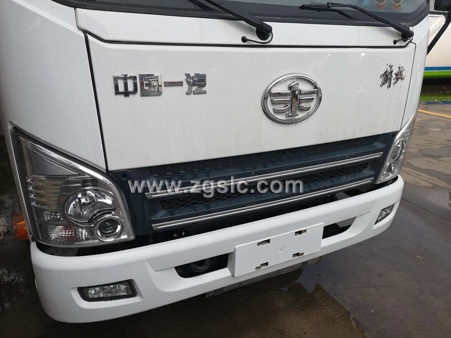 湖北程力解放虎威爆破器材運(yùn)輸車（國(guó)五）