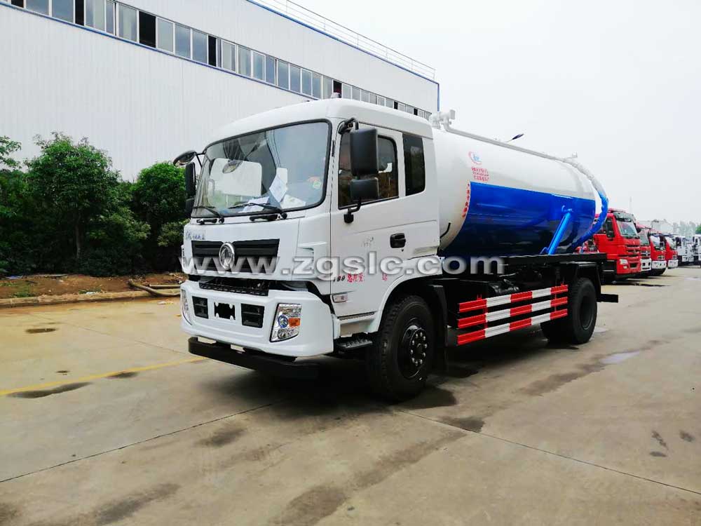 湖北程力東風(fēng)專底吸污車（國(guó)五）