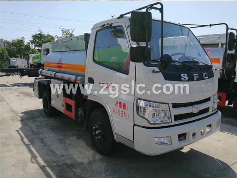 時(shí)風(fēng)2.5方加油車（國五）-廠家價(jià)格