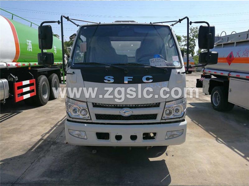 時(shí)風(fēng)2.5方加油車（國五）-廠家質(zhì)量
