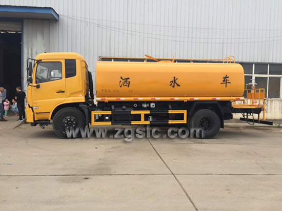 灑水車(chē)圖片