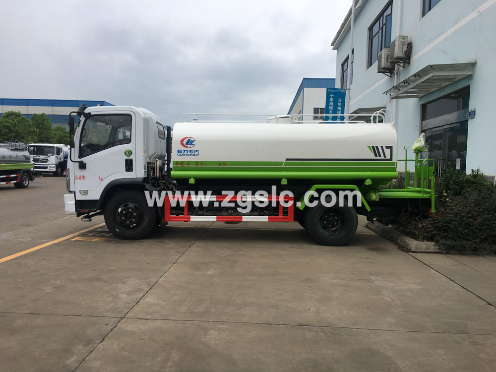 力專用汽車股份有限公司東風(fēng)福瑞卡灑水車廠家
